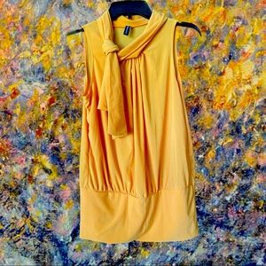 Gold Jason Maxwell sleeveless top with bow Size M